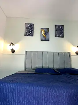 Samara Hadi  online show from October 31, 2025, 8:54 pm