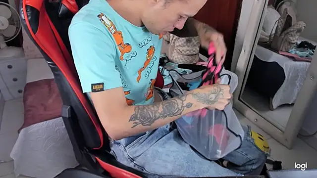 Snapshot of sara_slut21 chatting on January 26, 2025, 8:02 pm sara slut21 online show from January 26, 2025, 8:02 pm