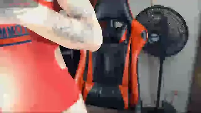 Snapshot of sara_slut21 chatting on March 1, 2025, 12:28 am sara slut21 online show from March 1, 2025, 12:28 am