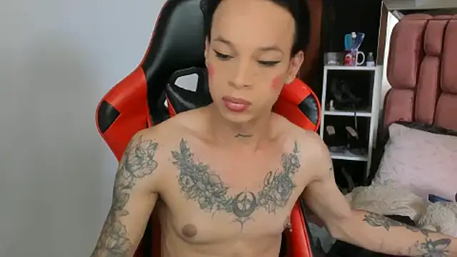 Snapshot of sara_slut21 chatting on March 22, 2025, 12:46 pm sara slut21 online show from March 22, 2025, 12:46 pm