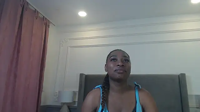 NatashaSilver online show from December 22, 2025, 1:41 pm