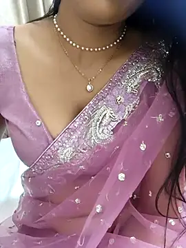 Shalu G online show from April 3, 2026, 2:31 am