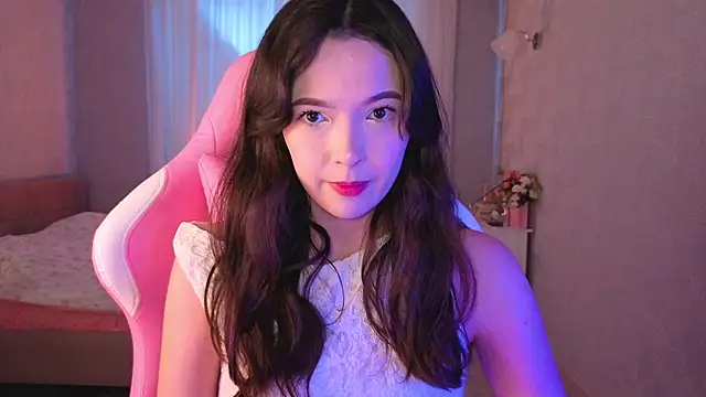 Snapshot of yuna_sunshy chatting on June 8, 2026, 1:28 am yuna sunshy online show from June 8, 2026, 1:28 am
