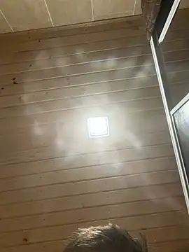 Snapshot of andre1z1nh0 chatting on March 4, 2026, 3:23 am andre1z1nh0 online show from March 4, 2026, 3:23 am