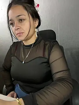 Emily Rivers  online show from February 10, 2026, 1:26 pm