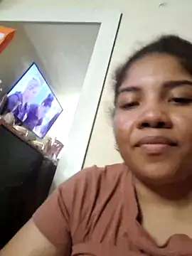 madelene online show from February 26, 2025, 1:53 am