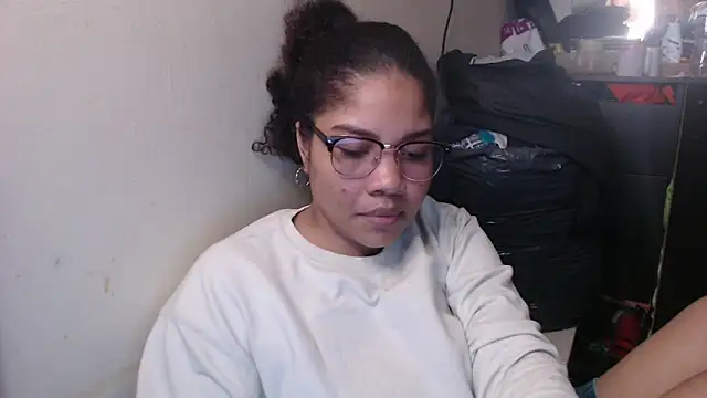 madelene online show from February 26, 2025, 10:42 pm