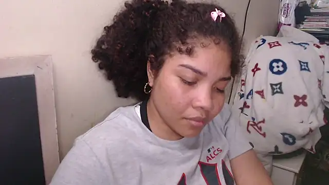 madelene online show from March 15, 2025, 4:35 am