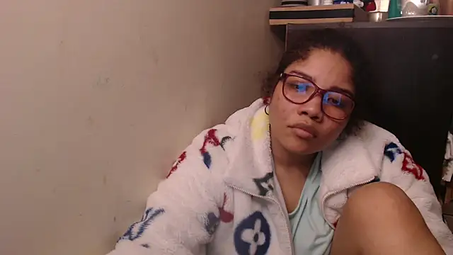 madelene online show from September 28, 2025, 2:28 am