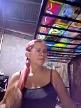 Snapshot of SexyHottMom chatting on March 2, 2026, 5:30 am SexyHottMom online show from March 2, 2026, 5:30 am