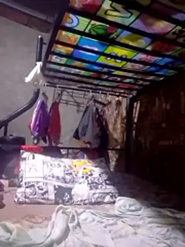 Snapshot of SexyHottMom chatting on March 8, 2026, 7:17 pm SexyHottMom online show from March 8, 2026, 7:17 pm