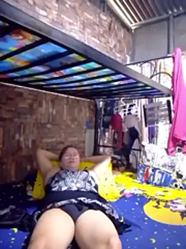 Snapshot of SexyHottMom chatting on April 2, 2026, 2:42 am SexyHottMom online show from April 2, 2026, 2:42 am