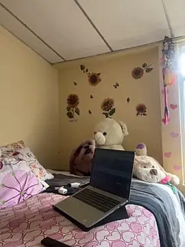 Snapshot of MiaRousexxx_ chatting on September 17, 2025, 8:21 pm MiaRousexxx online show from September 17, 2025, 8:21 pm