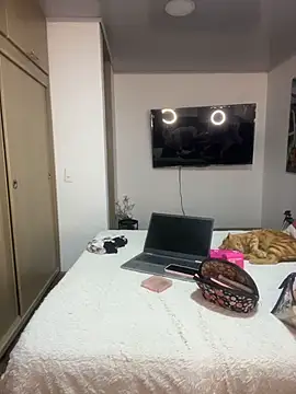 Snapshot of MiaRousexxx_ chatting on October 23, 2025, 3:50 am MiaRousexxx online show from October 23, 2025, 3:50 am