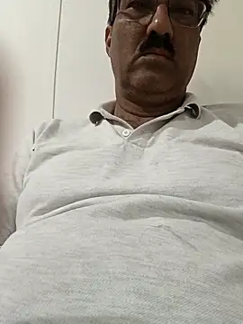 moonflower25 online show from October 24, 2025, 6:43 am