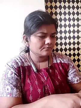 Meenu tiwari online show from September 11, 2025, 9:20 am