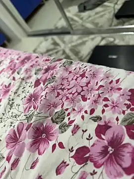 hardick582 online show from October 2, 2025, 8:27 pm