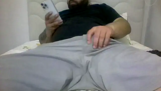 hardick582 online show from November 8, 2025, 10:08 pm