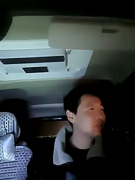 huanhuanaaaaa online show from February 3, 2026, 12:32 pm