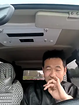 huanhuanaaaaa online show from April 16, 2026, 10:05 am