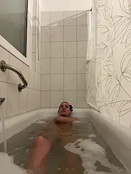 Emilia Mausi online show from March 8, 2026, 8:12 pm