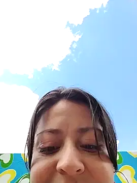 MiaWelkin online show from October 15, 2025, 3:12 pm