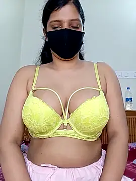 Rose-luckey online show from September 9, 2025, 1:43 pm