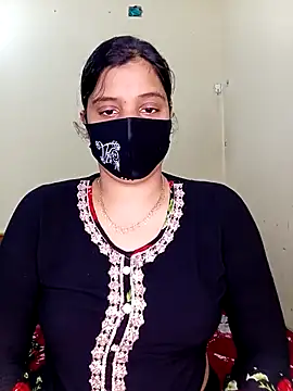 Rose-luckey online show from January 13, 2026, 1:27 pm