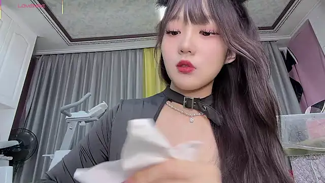 Yaya--728 online show from January 16, 2026, 12:53 pm