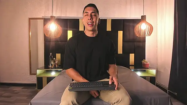 Snapshot of Lucio__Fox chatting on January 16, 2026, 11:58 am Lucio Fox online show from January 16, 2026, 11:58 am