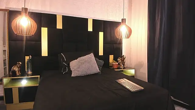 Snapshot of Lucio__Fox chatting on February 15, 2026, 12:36 pm Lucio Fox online show from February 15, 2026, 12:36 pm