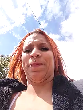 Snapshot of Zoe73_ chatting on September 12, 2025, 7:47 pm Zoe73 online show from September 12, 2025, 7:47 pm