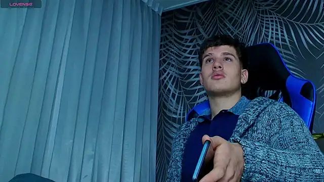 SEXYBOY VC online show from September 13, 2025, 12:05 pm