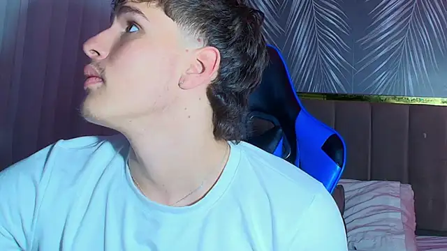 SEXYBOY VC online show from September 15, 2025, 11:43 am