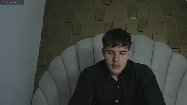 SEXYBOY VC online show from September 18, 2025, 12:07 pm