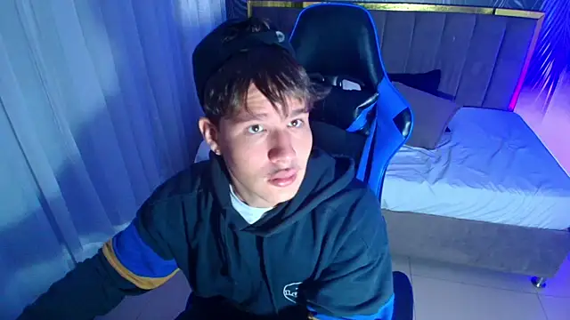 SEXYBOY VC online show from October 15, 2025, 1:11 pm