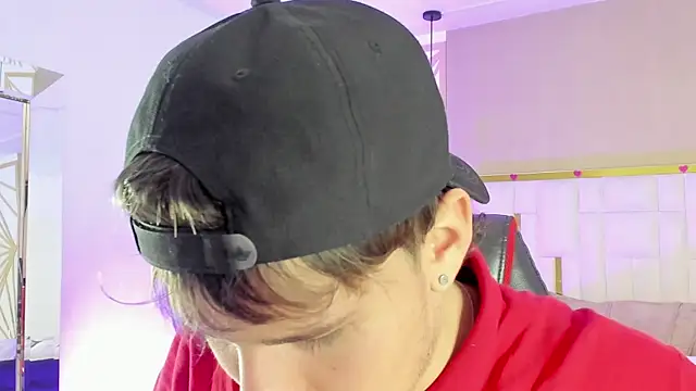 SEXYBOY VC online show from October 17, 2025, 12:52 pm