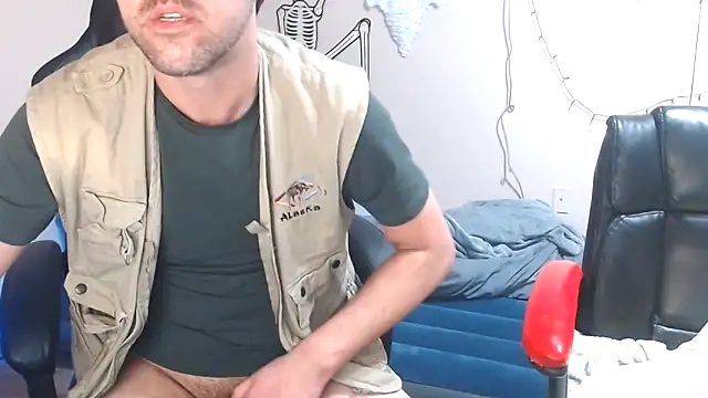 Snapshot of TypicalDepot5 chatting on November 1, 2025, 4:42 pm TypicalDepot5 online show from November 1, 2025, 4:42 pm