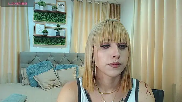 Snapshot of zohet_kriss chatting on October 14, 2025, 2:29 pm zohet kriss online show from October 14, 2025, 2:29 pm