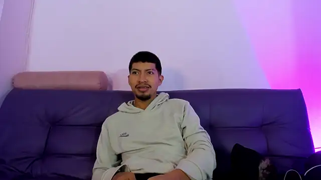 Snapshot of AxelAndJeremy chatting on September 9, 2025, 3:28 am AxelAndJeremy online show from September 9, 2025, 3:28 am