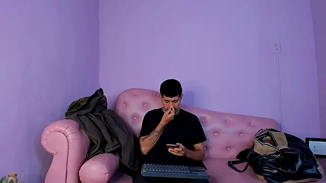 Snapshot of AxelAndJeremy chatting on September 14, 2025, 3:16 am AxelAndJeremy online show from September 14, 2025, 3:16 am