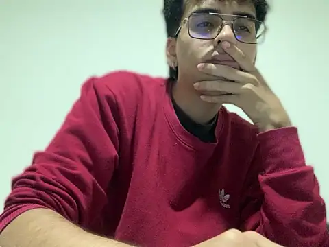 Snapshot of AxelAndJeremy chatting on October 3, 2025, 4:31 am AxelAndJeremy online show from October 3, 2025, 4:31 am