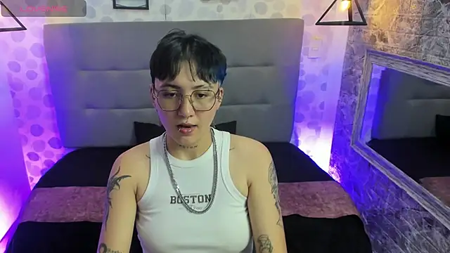 Snapshot of emahills__axelrose chatting on September 25, 2025, 11:08 pm emahills axelrose online show from September 25, 2025, 11:08 pm