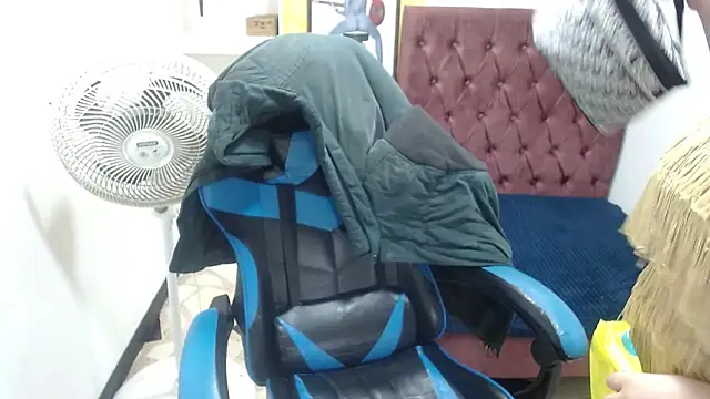 Snapshot of greiccy_20 chatting on September 30, 2025, 9:20 pm greiccy 20 online show from September 30, 2025, 9:20 pm