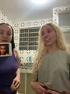 Bruna551 online show from November 15, 2025, 1:36 am