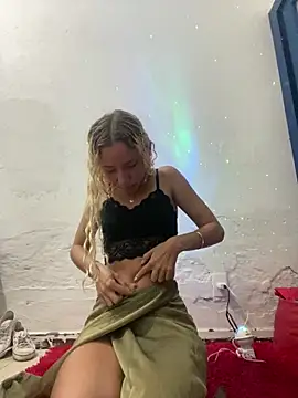 Bruna551 online show from February 17, 2026, 2:19 am