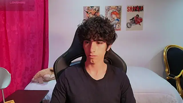Nude Boy18 online show from July 6, 2026, 1:02 am
