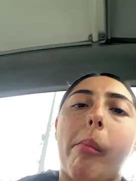 Snapshot of Dulce_1408 chatting on October 1, 2025, 6:58 pm Dulce 1408 online show from October 1, 2025, 6:58 pm