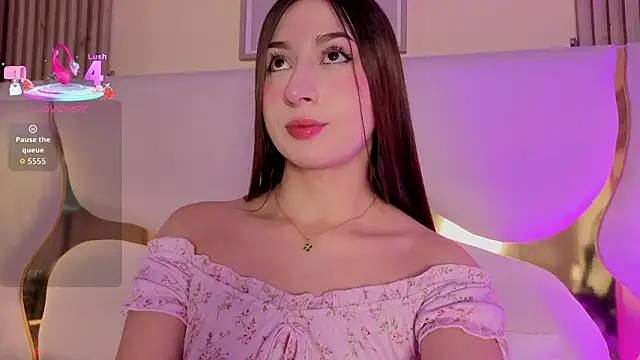 SofiJones  online show from February 27, 2026, 9:37 pm