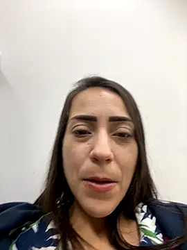 lucioliveira online show from September 16, 2025, 2:01 am